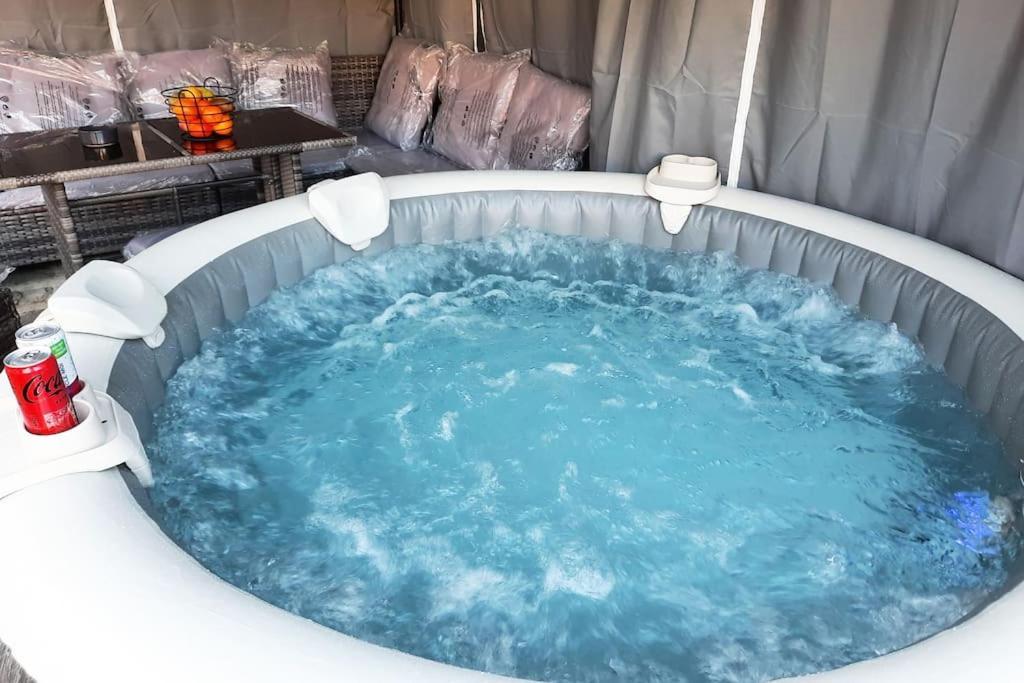 Villa Confortable Avec Jacuzzi A Chevannes Chevannes  Bagian luar foto
