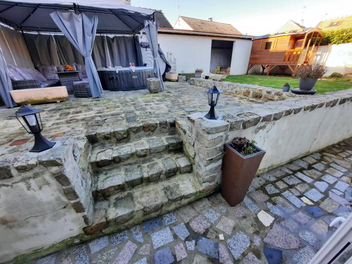 Villa Confortable Avec Jacuzzi A Chevannes Chevannes  Bagian luar foto