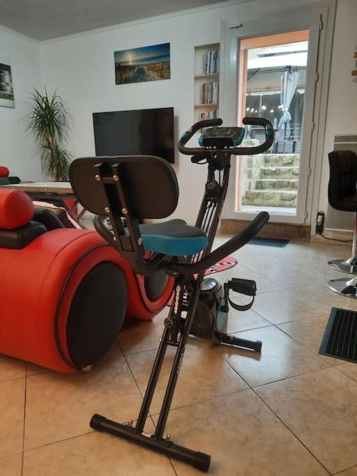 Villa Confortable Avec Jacuzzi A Chevannes Chevannes  Bagian luar foto